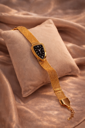 Luxury Gold Mesh Strap Women’s Watch